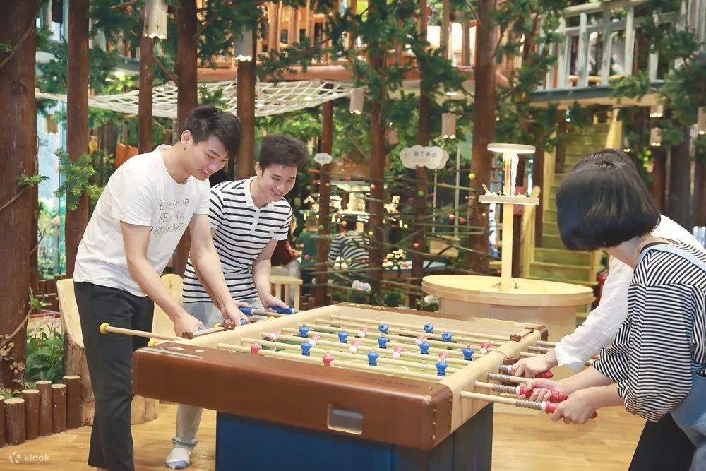 Le bonheur partagé est mieux que le bonheur solitaire ! Invitez vos amis à jouer, qu'il s'agisse de jeux amusants, de jeux compétitifs, de jeux de franchissement de niveau, de jeux physiques ou de jeux de réflexion, vous pouvez vous amuser beaucoup en y j